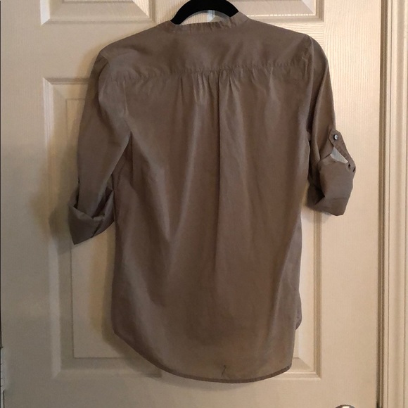 Button up top - Picture 3 of 5